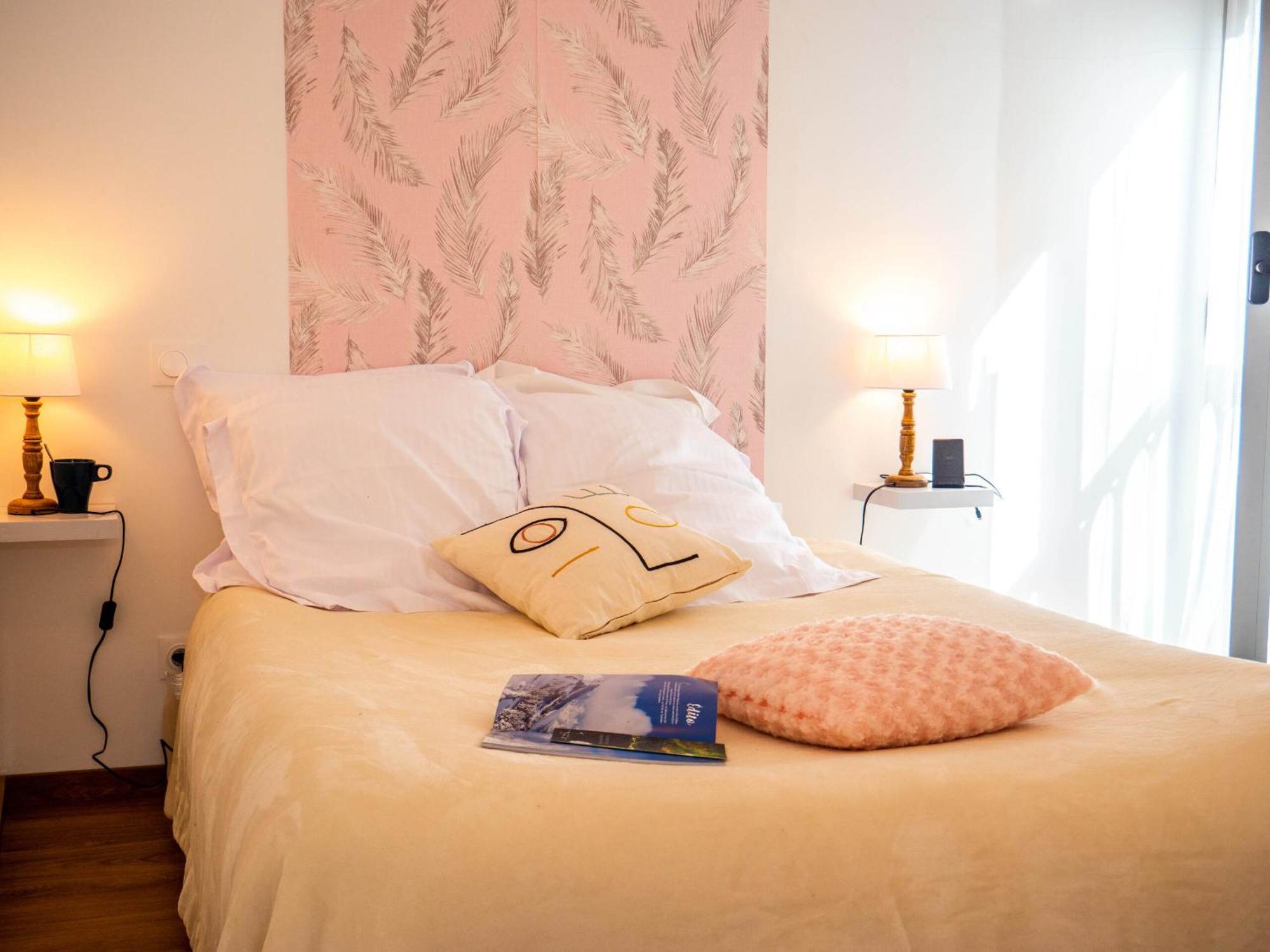 Les Gites De Sylvie Ussat Habitación foto